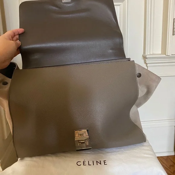 Celine large trapeze bag in taupe leather and suede - Picture 8 of 10